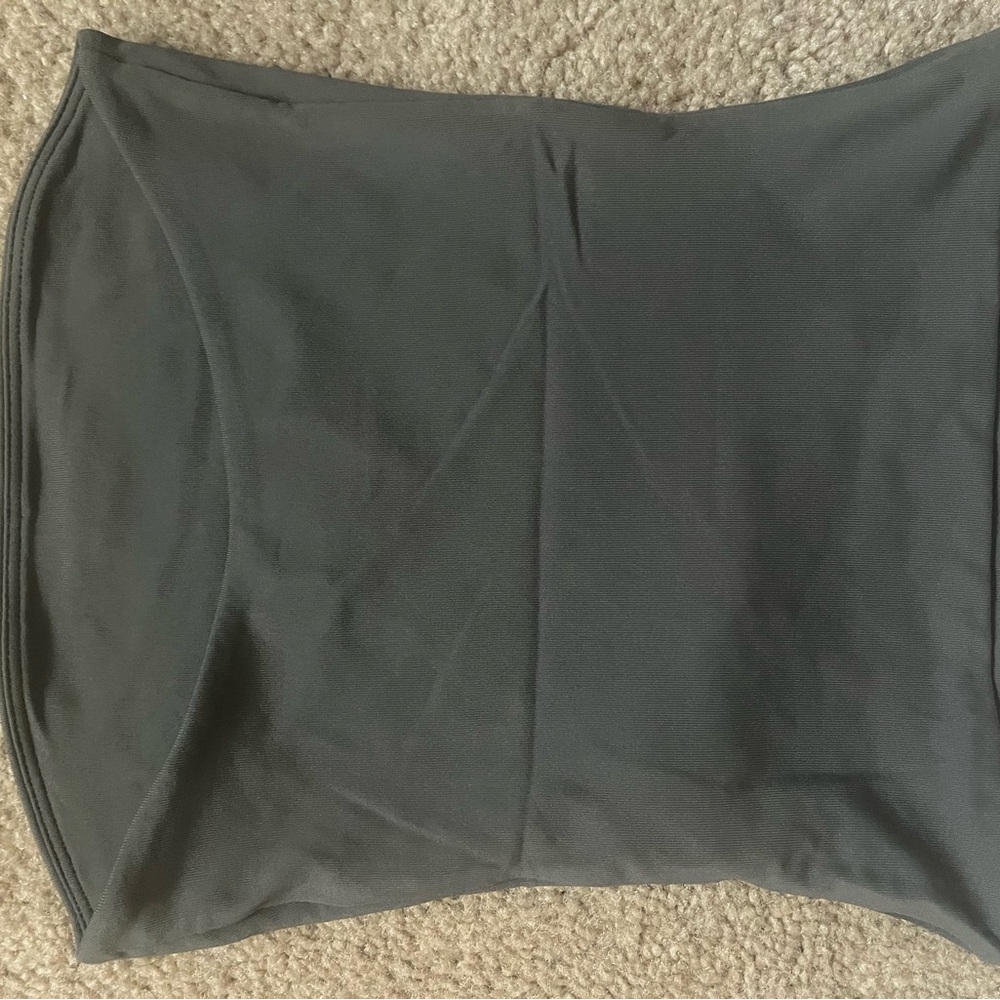 Aritzia Tube Top - Picture 4 of 4
